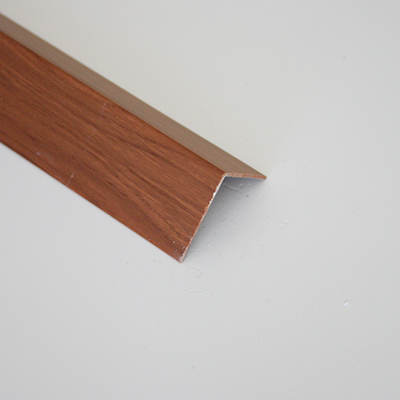 Cornier PVC, 20x20 mm, 2,7 m, cires salbatic