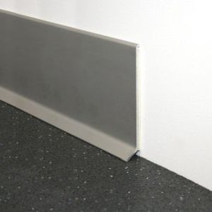 Plinta aluminiu, 100 mmx2,7 m, argintiu satinat