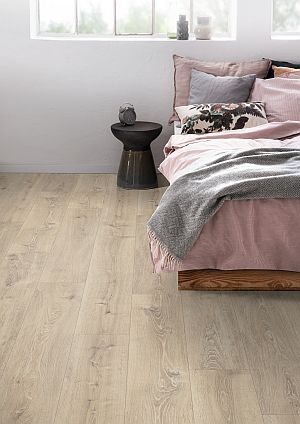 EPC026 - Parchet laminat EGGER PRO Comfort Stejar Canton natur, format Large 10 mm/32 VG4