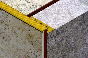 Profil treapta antiderapant, 10x16 mm, 2,5 m, auriu satinat